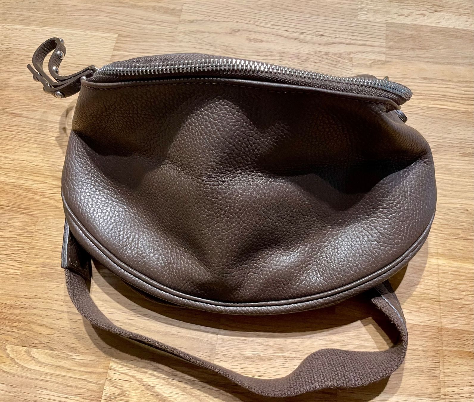 Borse da donna: Grosse Bauchtasche Echtleder – Usato da Bassersdorf venduto da Cincinnati
