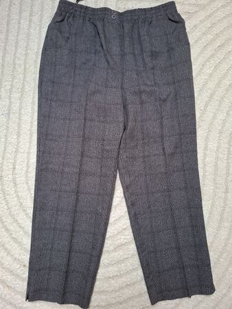 Hose gr XL 44 Kurzbein petit business KURZE LÄNGE NR 4
