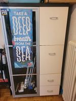Meuble de rangement avec porte en verre