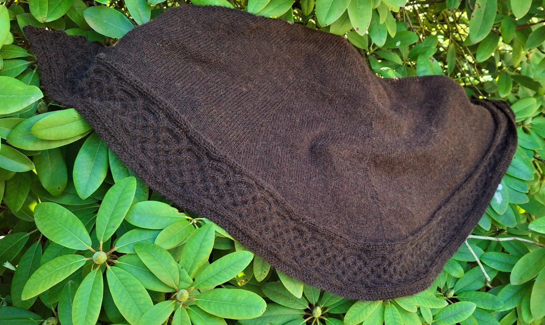 Foulard & Sciarpe: Schultertuch "Celtic Myths" mit Alpaca     NEU – Nuovo (secondo la descrizione) da Langenthal venduto da Handstrick 3