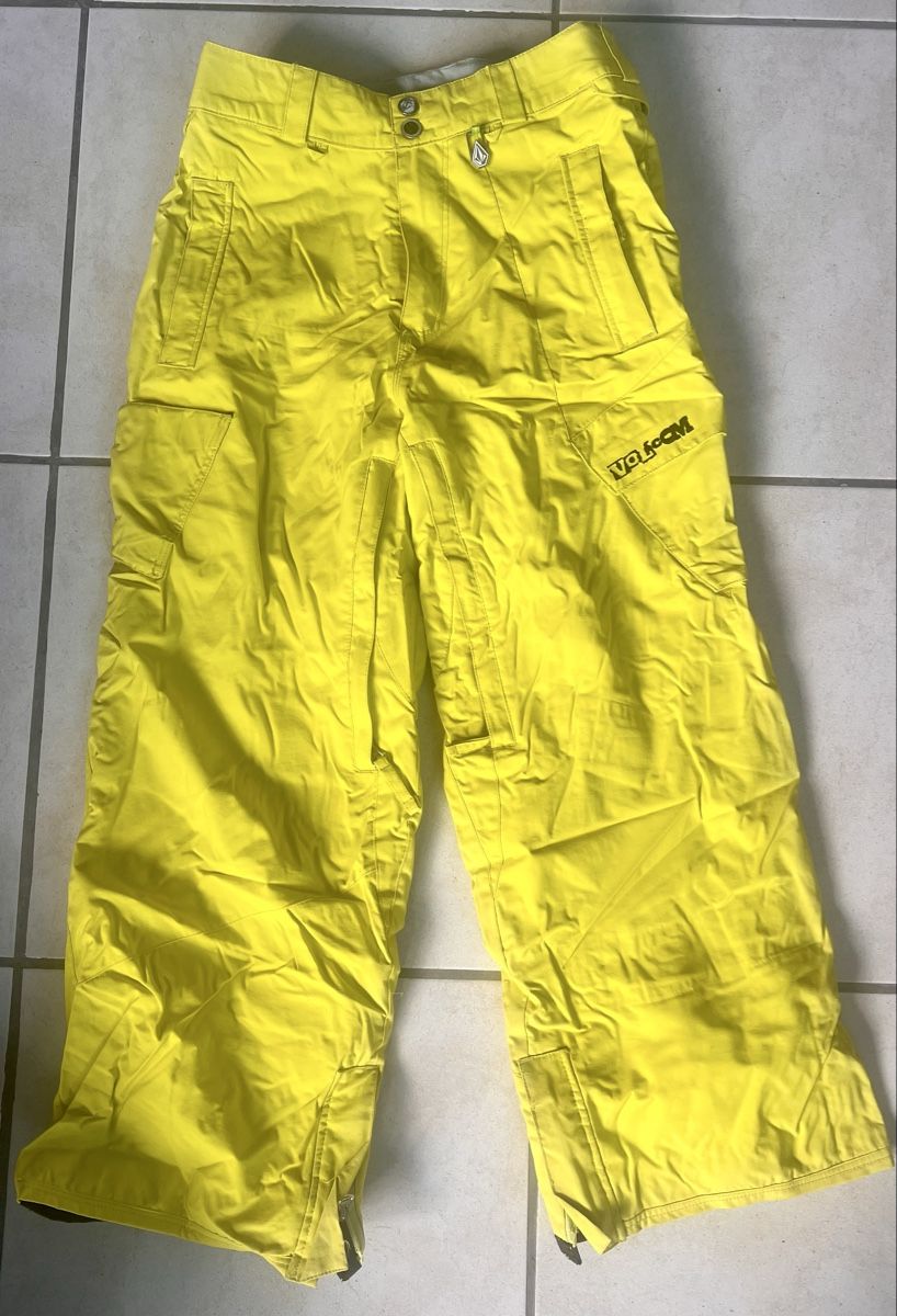 Volcom Pantaloni: Pantalon de ski  – Usato da Neuchatel venduto da Melelienzlau