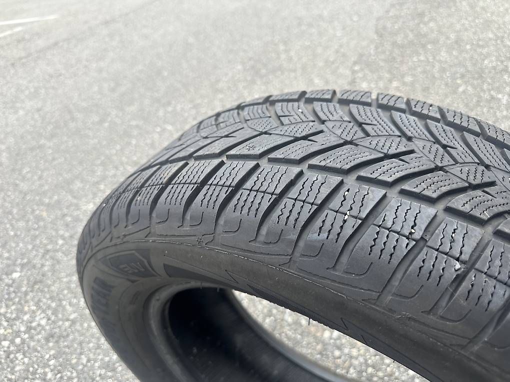 Pneumatici & Ruote complete: Goodyear UltraGrip Performance SUV 235/60 R17 106H M+S  – Usato da Aarburg venduto da iaz_hnt8 3