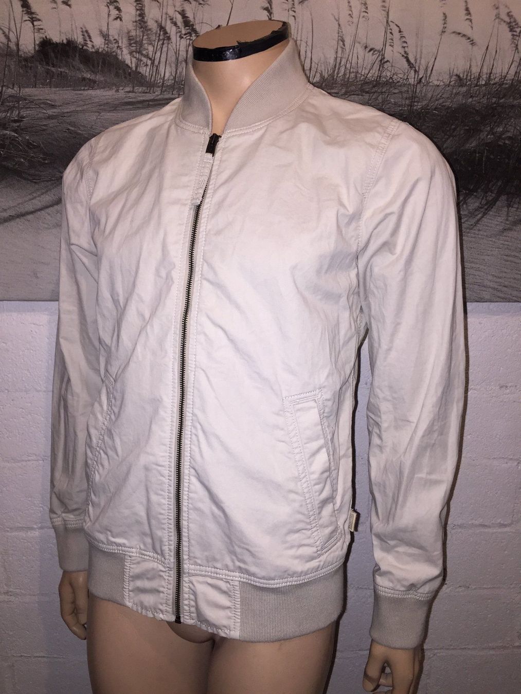 Hollister Jacken: HOLLISTER Veste / Jacke taille / Grosse M – Gebraucht aus Cossonay-ville von Super-Price-Quality 4
