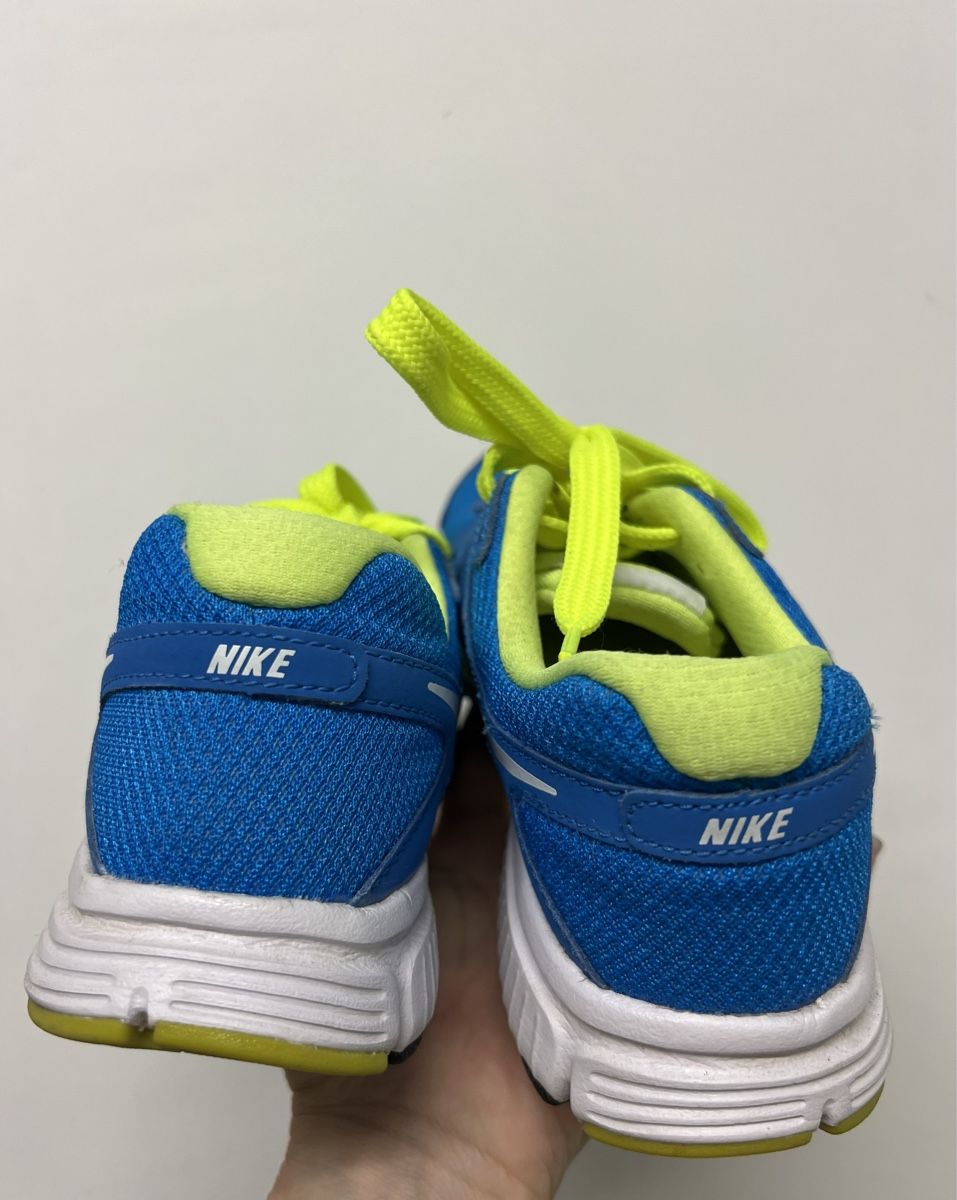 Nike Scarpe da uomo: Nike – Nuovo (secondo la descrizione) da Riva San Vitale venduto da anouky01 1