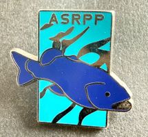 Pin’s ASRPP poisson bleu Maximilien Pin's Swiss Made