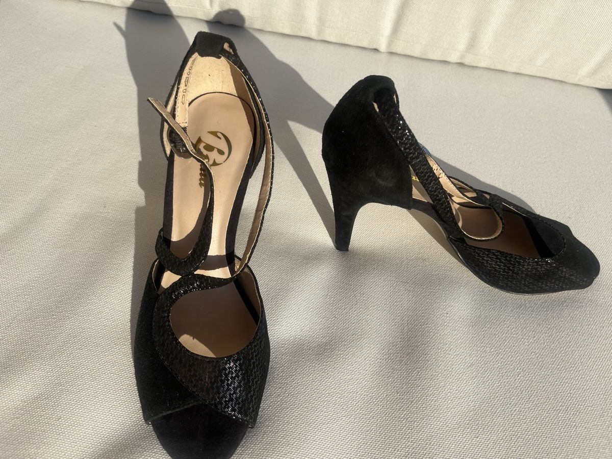 Chaussures femmes: Bata Stilettos 38 schwarz – D'occasion à Uster par yallagirl 4