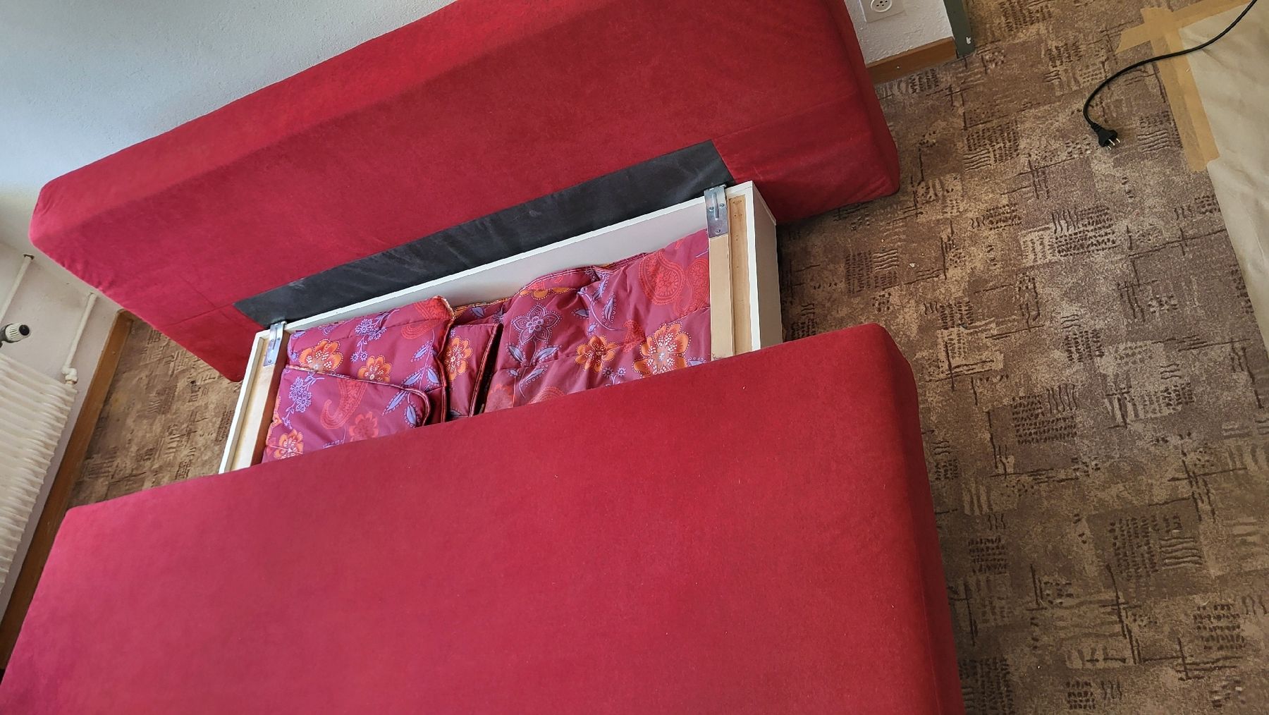 Divani: Rotes Schlafsofa / Bettsofa – Usato da Mörel venduto da mirec 1