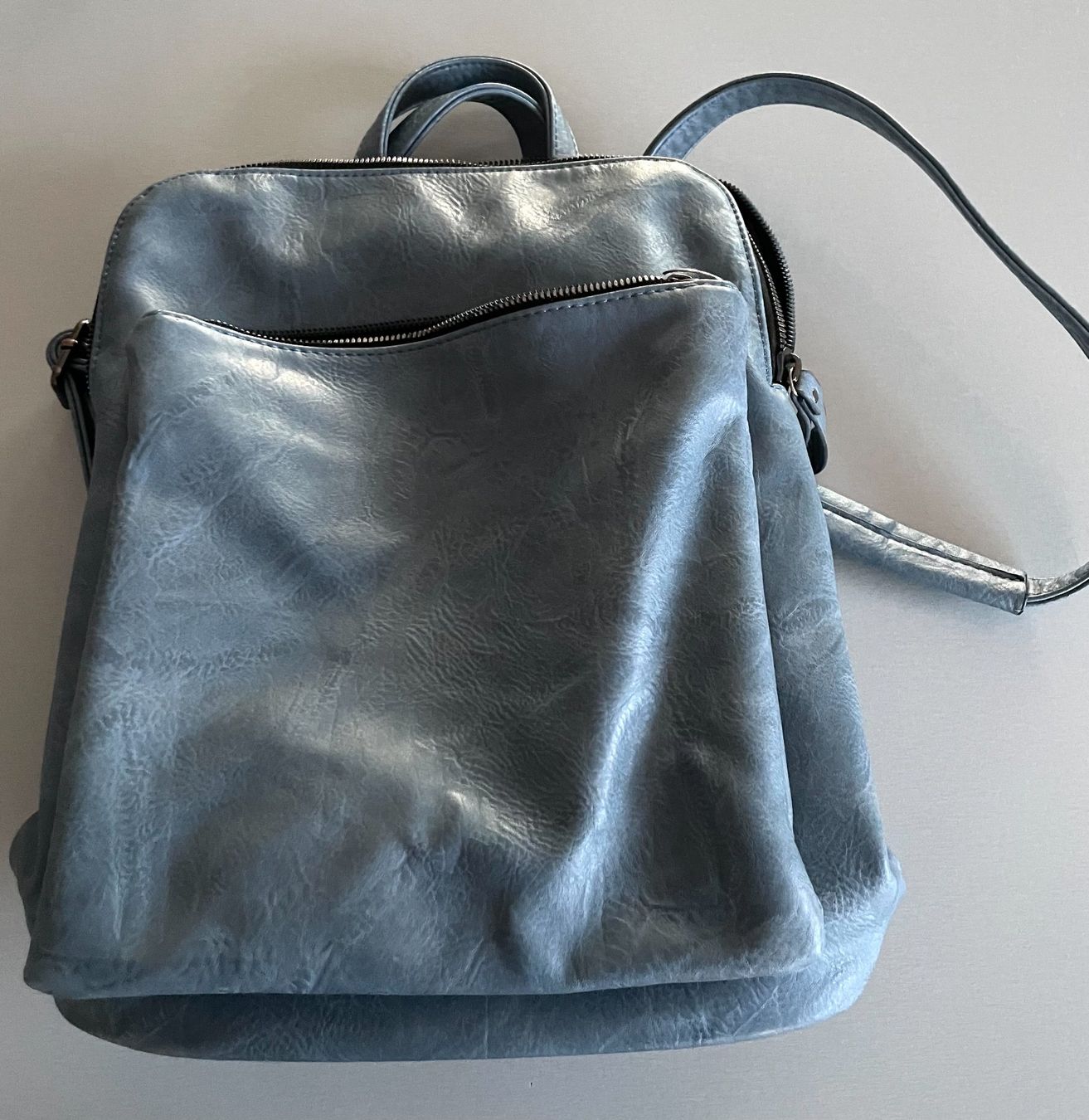 Zaini: Lederrucksack/-tasche, robust, edel, elegant, sportlich, uni – Usato da Amriswil venduto da fit8580 2