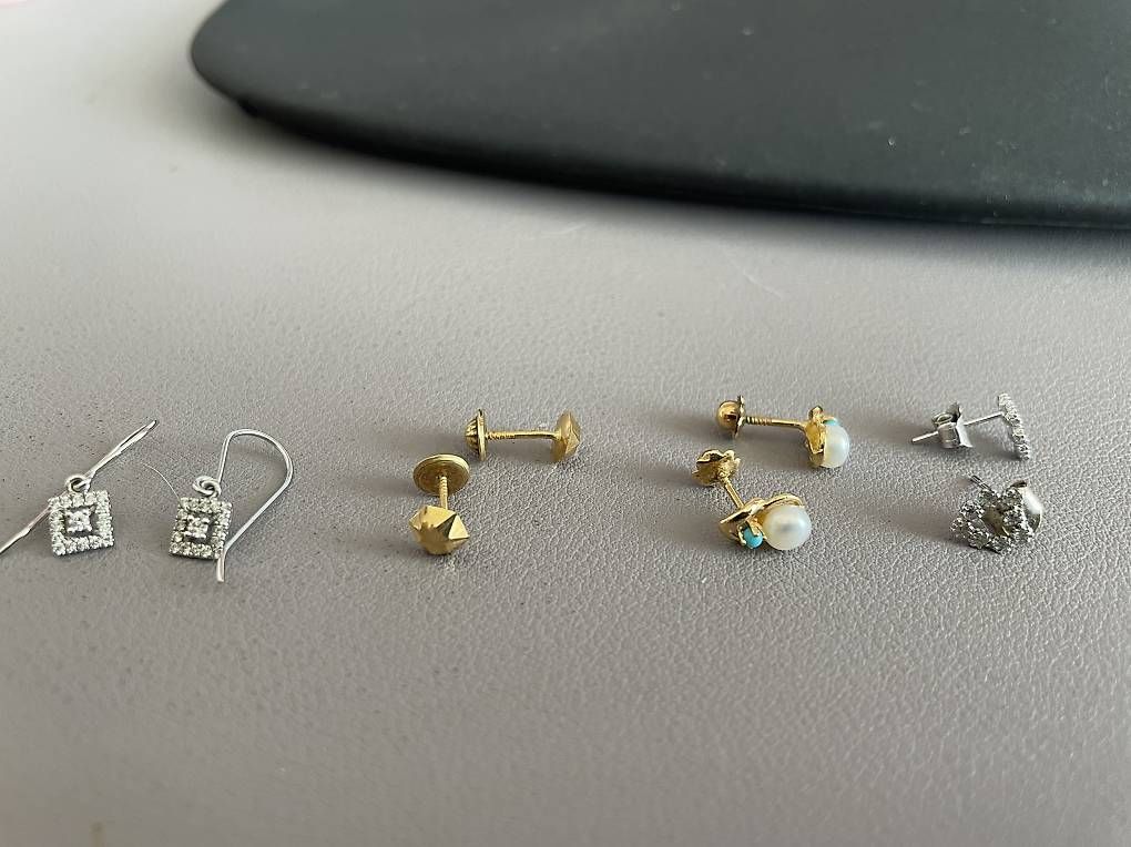 Orecchini pendenti & Orecchini a lobo: 4 Gold Ohrstecker-Paare – Usato da Muttenz venduto da einfach-schoen 1