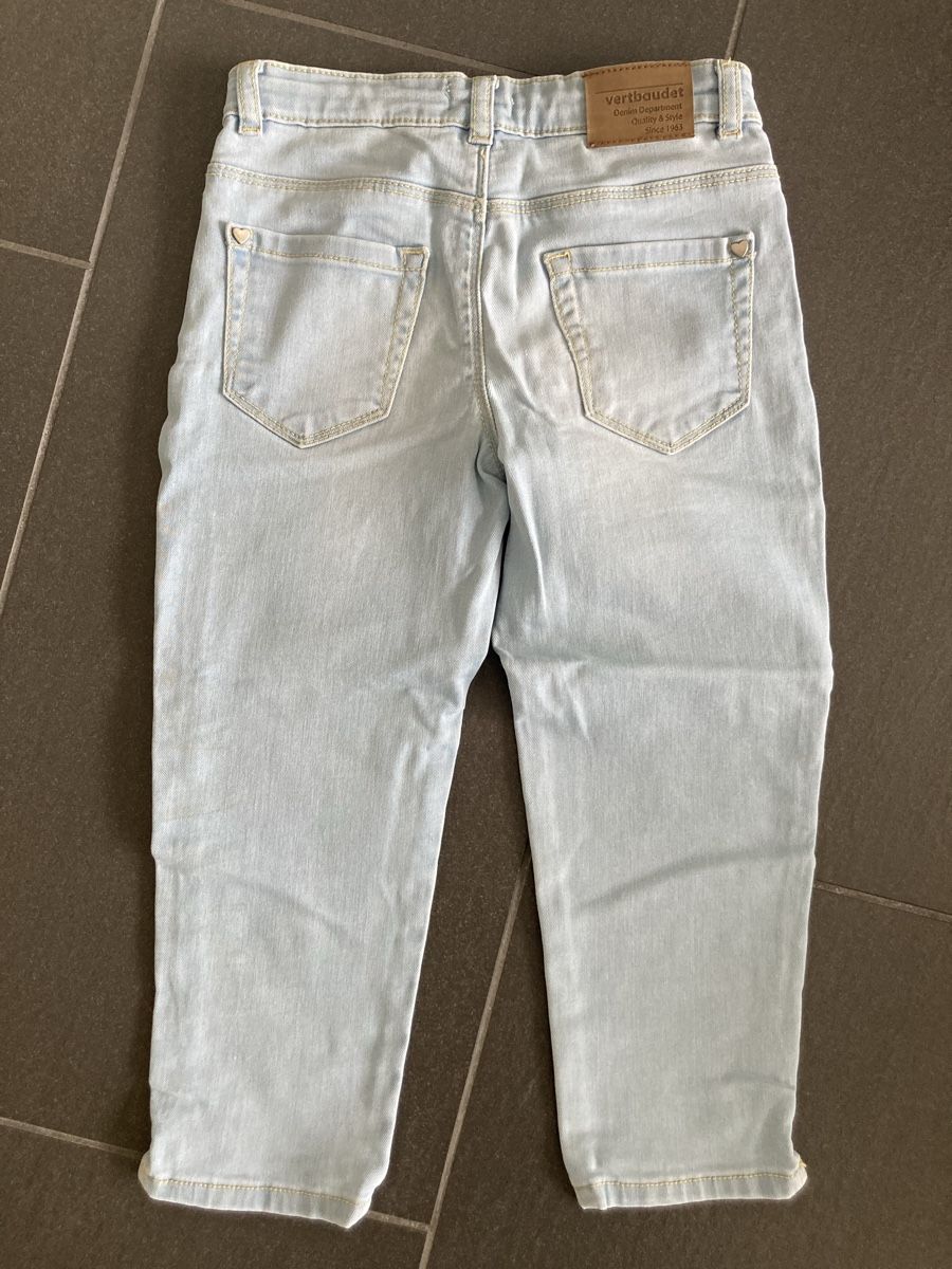 Pantaloni: Mädchen 3/4 Jeans Gr. 128 hellblau – Usato da Eschenbach SG venduto da 12seasons 2