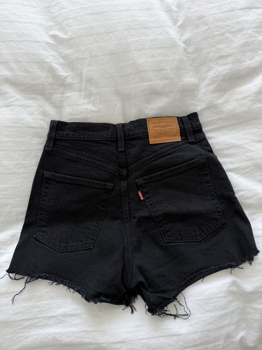 Levi's Jeans: Levi‘s Shorts Gr. 25 – Nuovo (secondo la descrizione) da Gossau SG venduto da AuAj 1