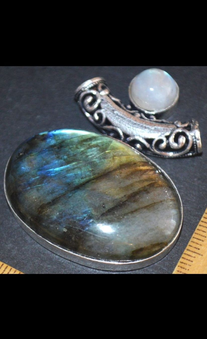 Pendentifs: Anhänger Labrodorit+Mondstein echt Silber – Neuf (Voir description) à Schönried par Gti89