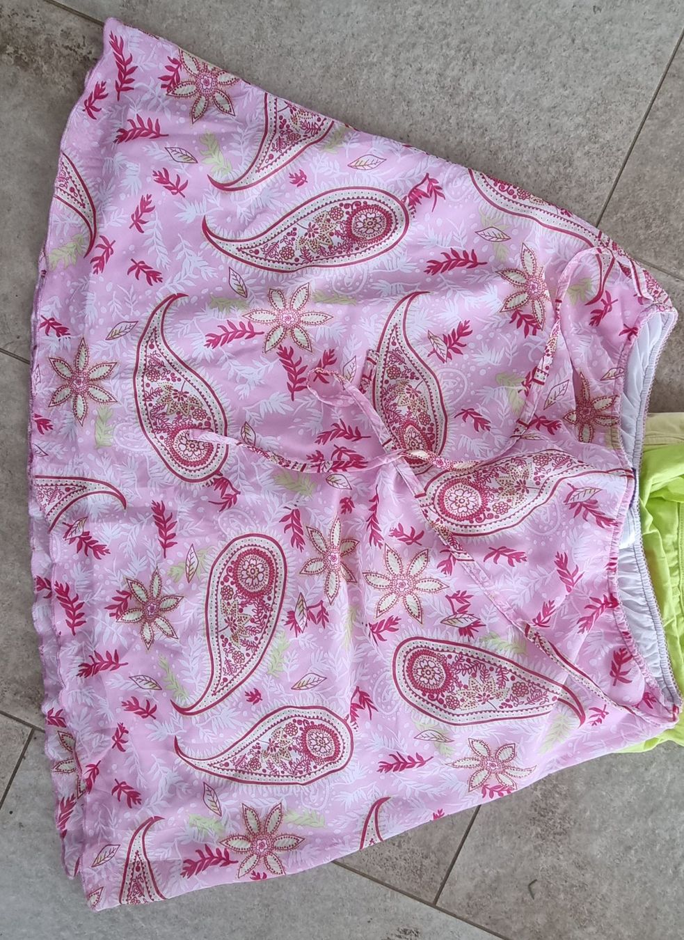 Lotti di vestiti: Kleiderpaket gr.44/46 – Usato da Grossdietwil venduto da GNOM313 3