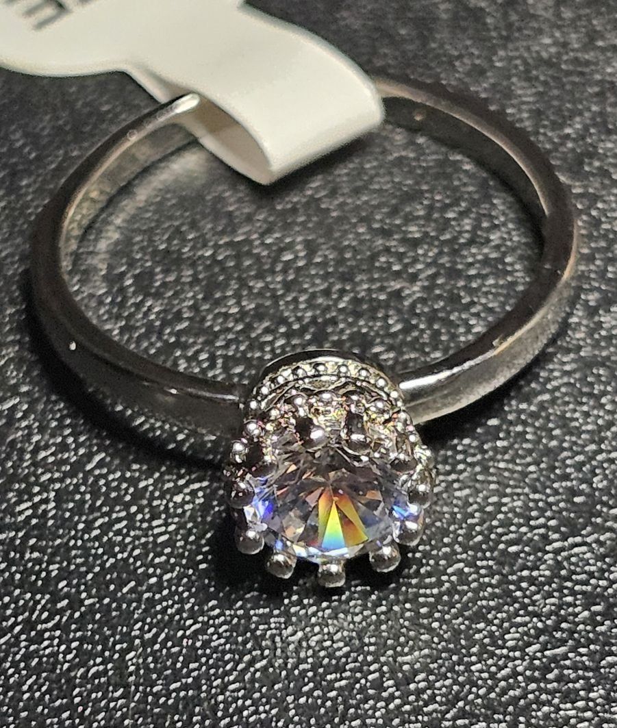 Ringe: Eleganter Ring mit Zirkonia, 925 versilbert, Gr.8 – Neu (gemäss Beschreibung) aus Grenchen von maretop 3