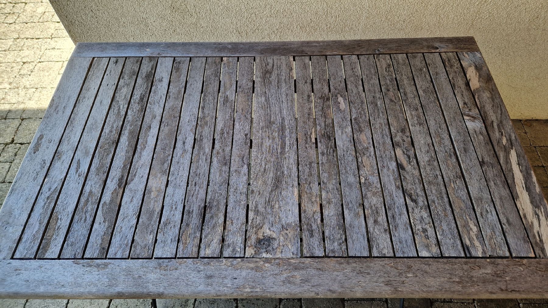 Tavoli: Gartentisch mit Eisengestell, zusammenklappbar – Usato da Rickenbach LU venduto da esmarti