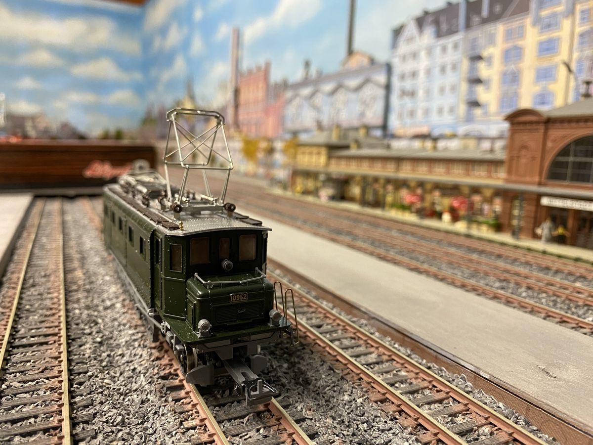 Liliput Modelleisenbahnen: Liliput 4750 SBB Ae 4/7 – Gebraucht aus Glattpark (Opfikon) von anywaya23 6