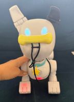 Robo Hund mit Knochen