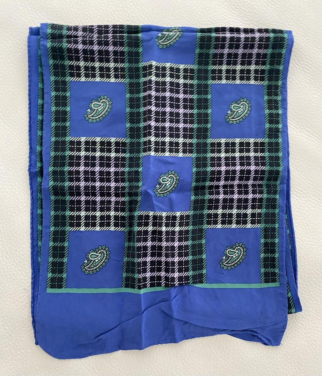 Foulards, Tücher & Schals: Seiden Schal 🌸 – Gebraucht aus Opfikon von Luis144 5