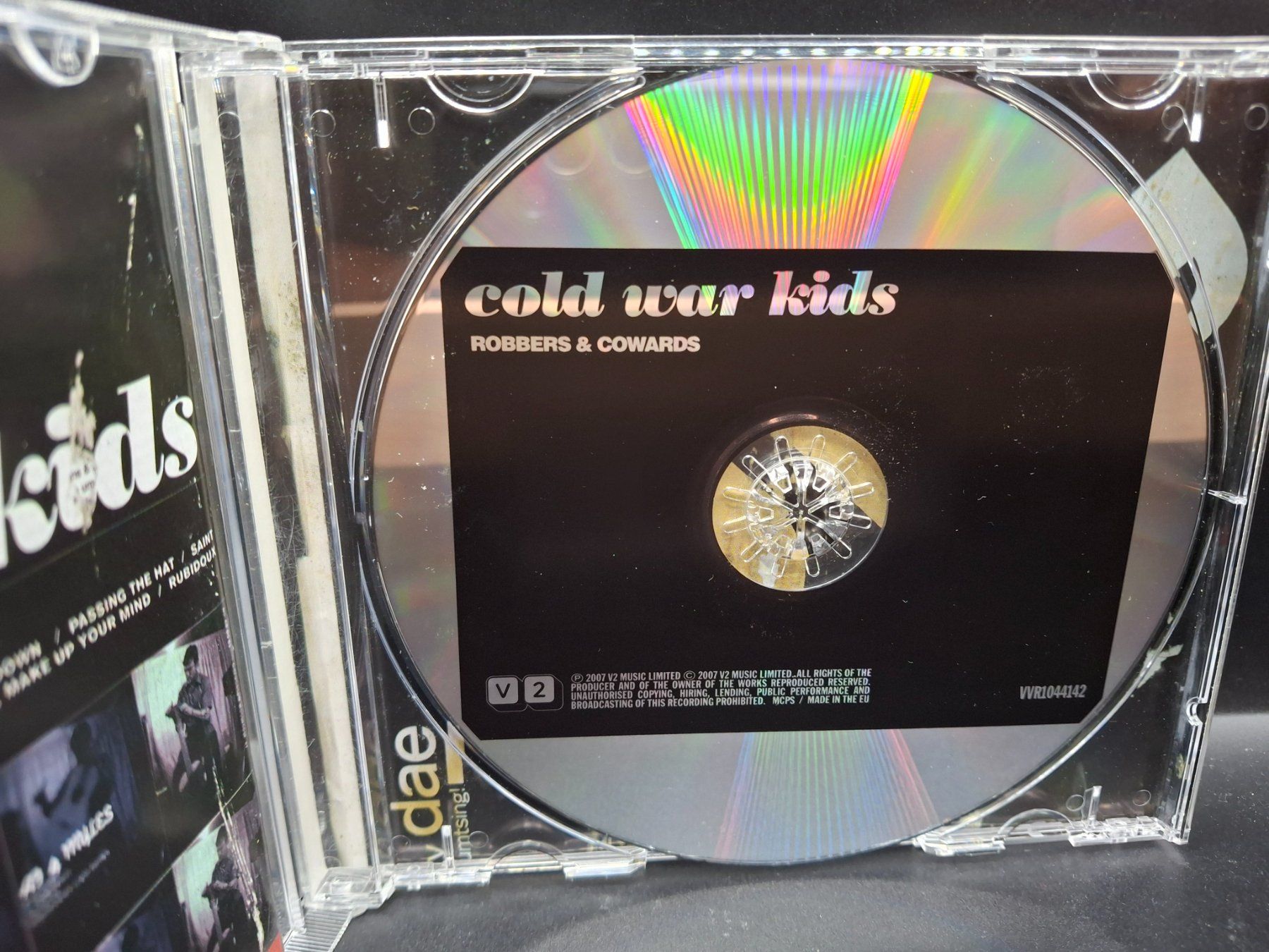 CDs: Cold War Kids – Robbers & Cowards – Gebraucht aus St.Gallen von jalamusic 2
