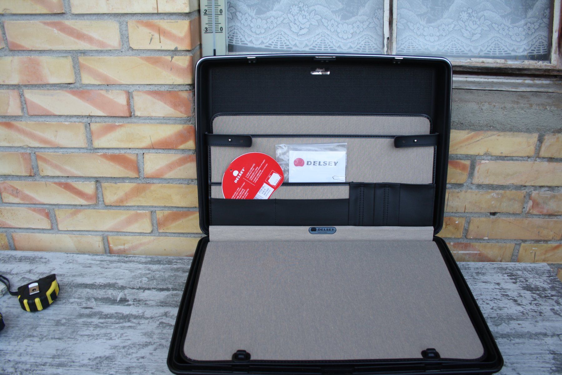 Delsey Valigie & Borse: DELSEY KOFFER AKTENKOFFER – Usato da Wauwil venduto da Pneuedy 5