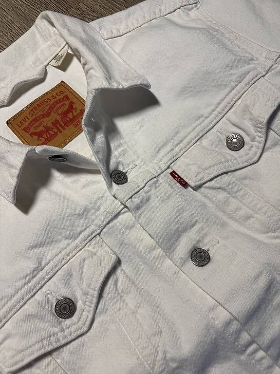 Giacche: Veste en jeans Lévis – Usato da Cheseaux-Lausanne venduto da mad_mnv2 1