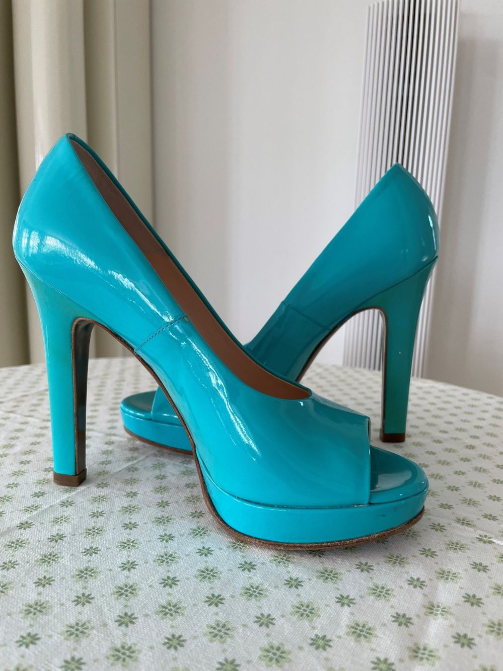 Versace Scarpe da donna: Versace High Heels, Grösse 36 1/2 – Nuovo (secondo la descrizione) da Meisterschwanden venduto da Taragoa