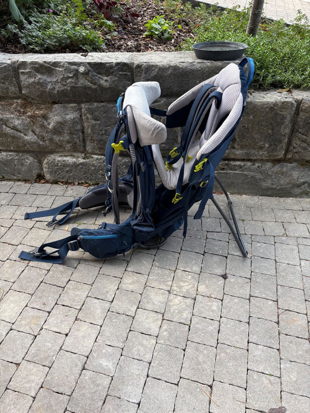 Deuter Bauch- & Rückentragen: Deuter Kindertrage – Gebraucht aus Oberrieden von Resfauser