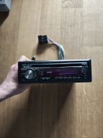 Autoradio Kenwood mit Kabelbaum