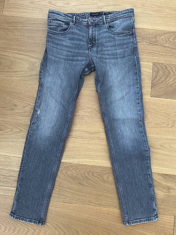 Massimo Dutti Jeans: Massimo Dutti Jeans 34/34 Slim fit – Usato da St. Gallen venduto da iva_yxh2