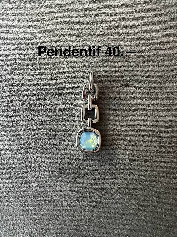 Ciondoli: Pendentif Pierre Lang couleur eau – Usato da Martigny venduto da sos_k9qh