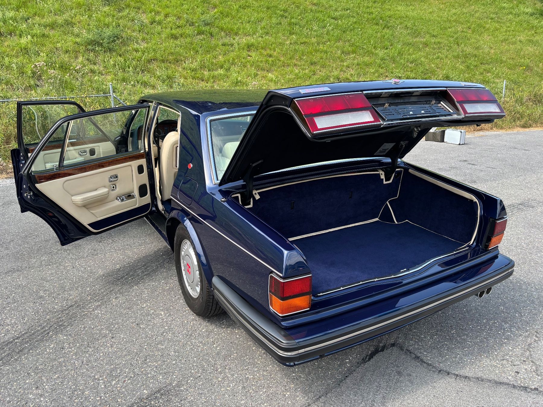 Bentley Autos: Bentley Turbo R LWB – Gebraucht aus Küssnacht am Rigi von Tupolew 8