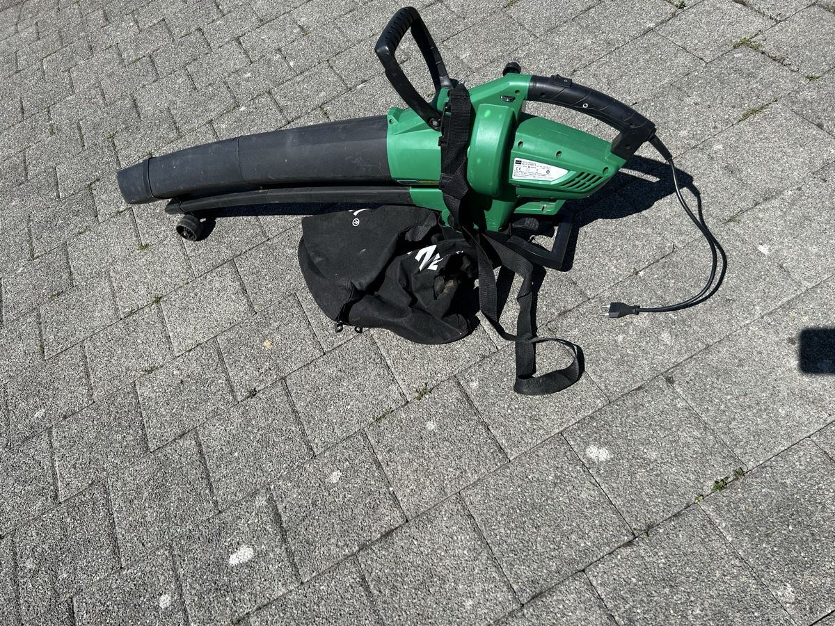 Soffiatori & Aspiratori per foglie: Gardenline Laubsauger – Usato da Hombrechtikon venduto da Etagere92