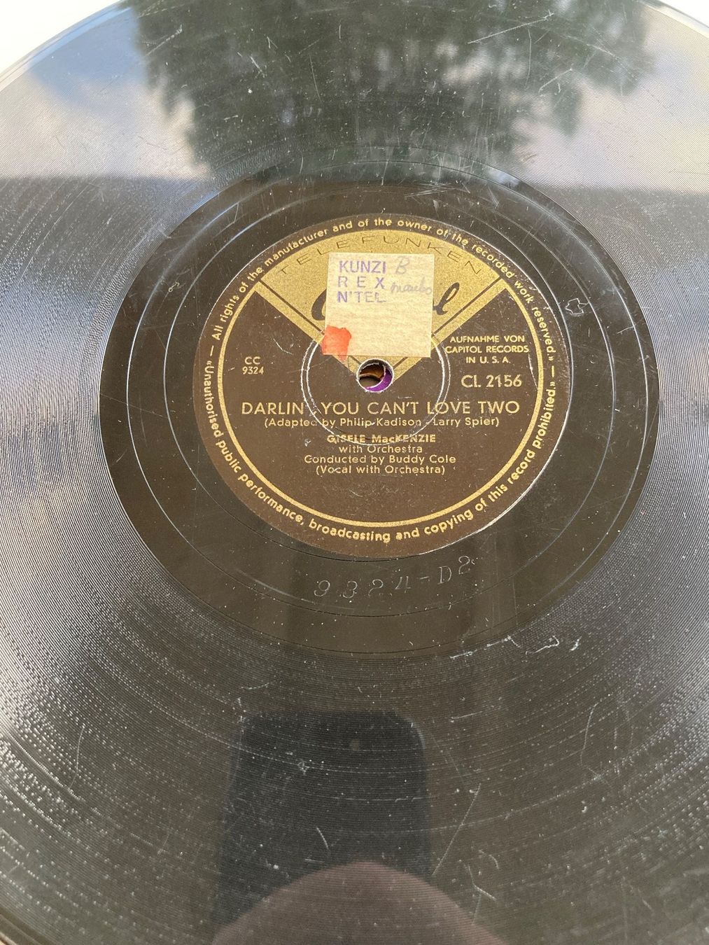Vinyles: 4 Schellackplatten mit Jazz- und US - Schlagermusik – D'occasion à Altstätten SG par orthophonix 4