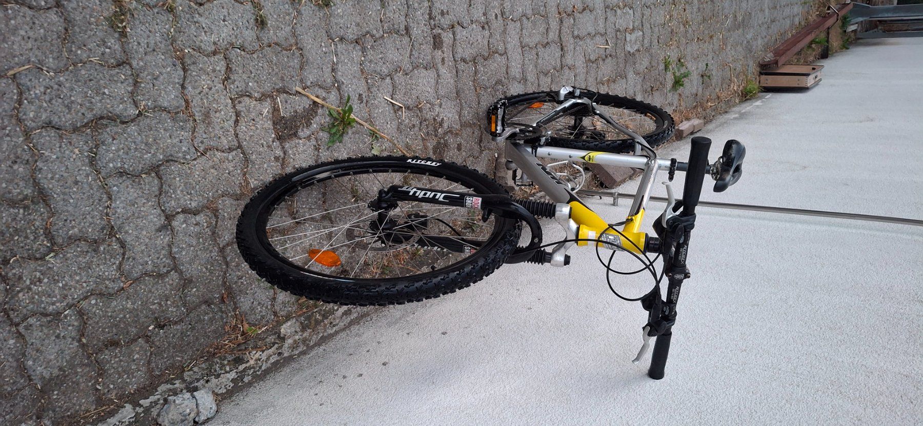 KTM Vélos: Mtb KTM Hydraulische Scheibenbremsen – D'occasion à Kyburg par JBMNT2020 2