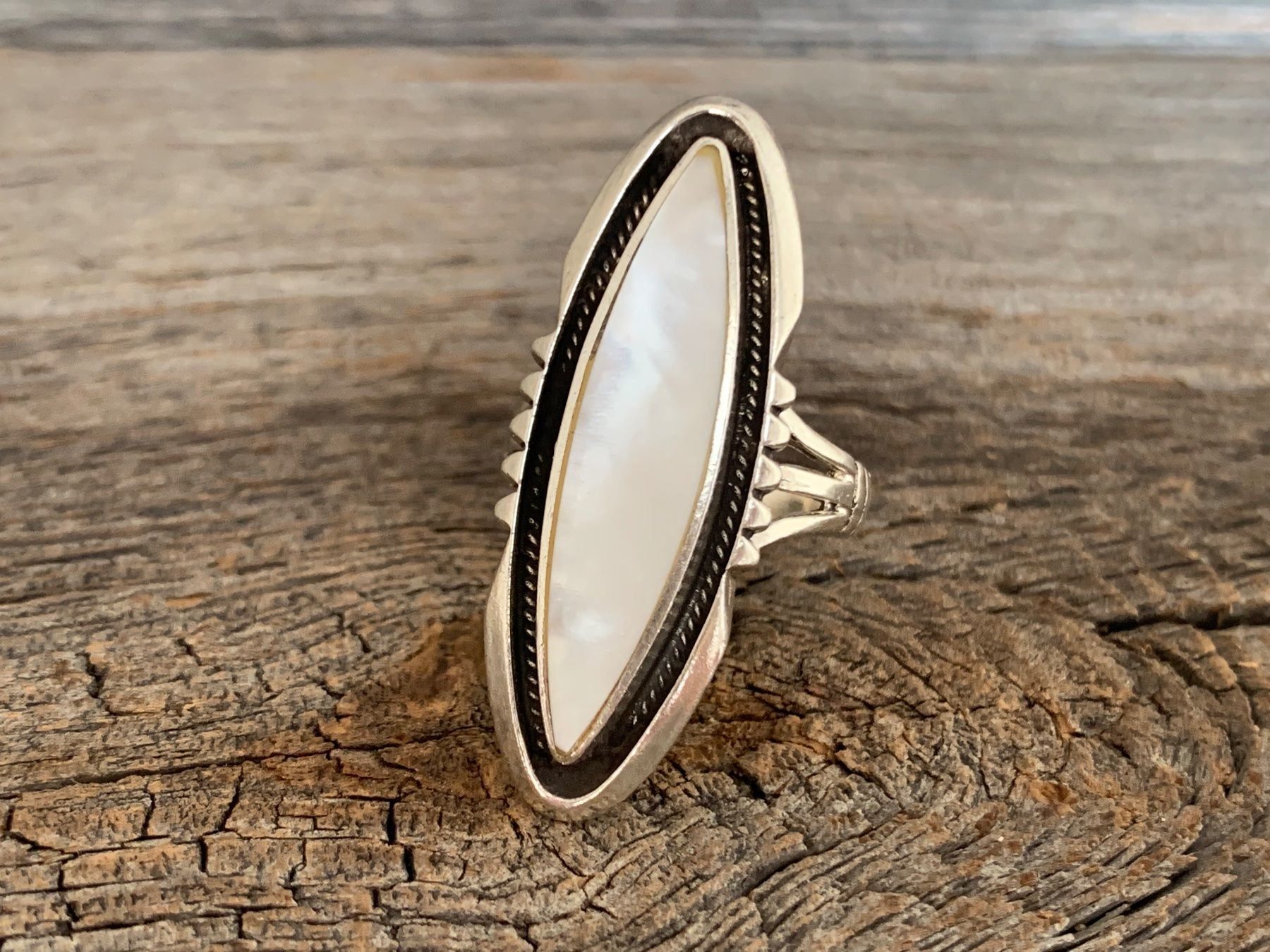 Anelli: Silber Ring G: 59,5 lange Form mit Perlmutter Art Deco Stil – Nuovo (secondo la descrizione) da Bern venduto da Jiffy 1