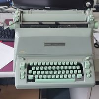 Schreibmaschine Hermes Ambassador B1-C