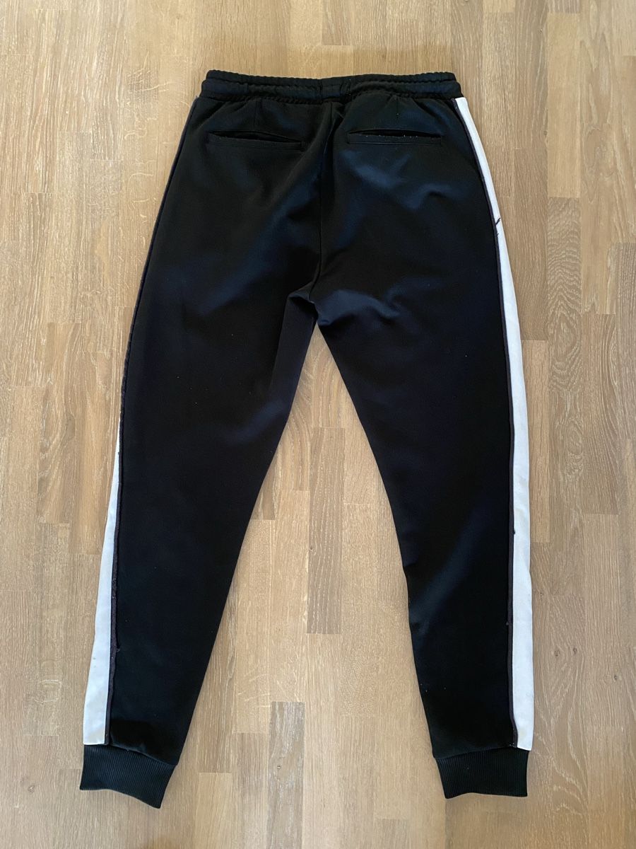 Pull&Bear Pantaloni: Pantalon de jogging Pull&Bear, noir/blanc, Taille S – Usato da Rossemaison venduto da Carduelis 1