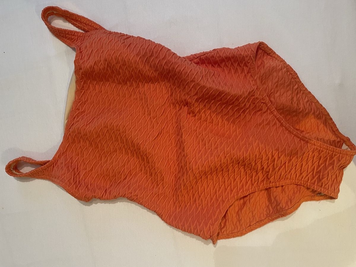 Costumi da bagno & Bikini: Zwei Badeanzüge / Badekleider in 38 – Usato da Winkel venduto da Celi1984 2