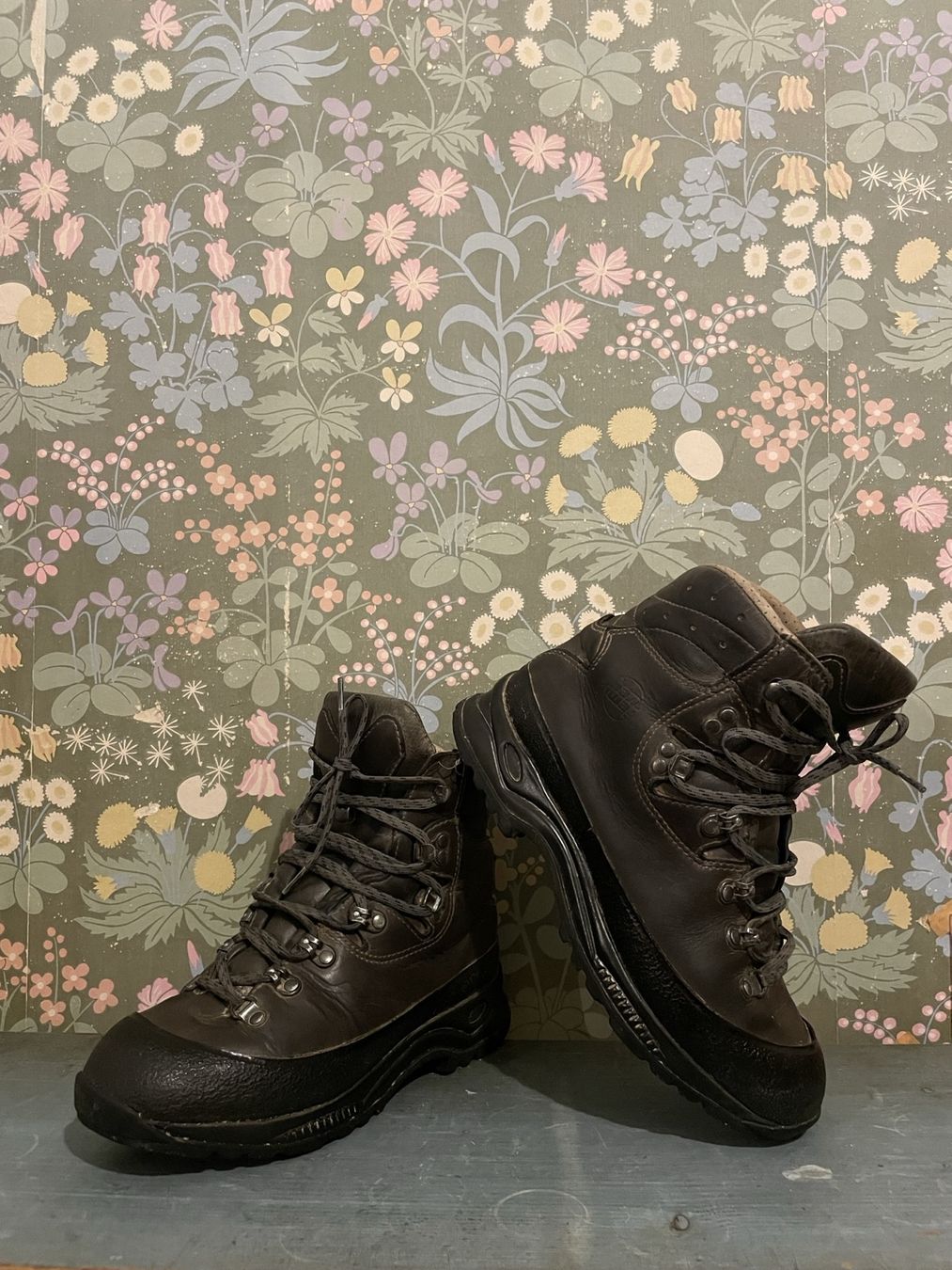 Hanwag Scarpe da donna: Wanderschuh Hanwag gr. 39,5 – Usato da Basel venduto da benu99