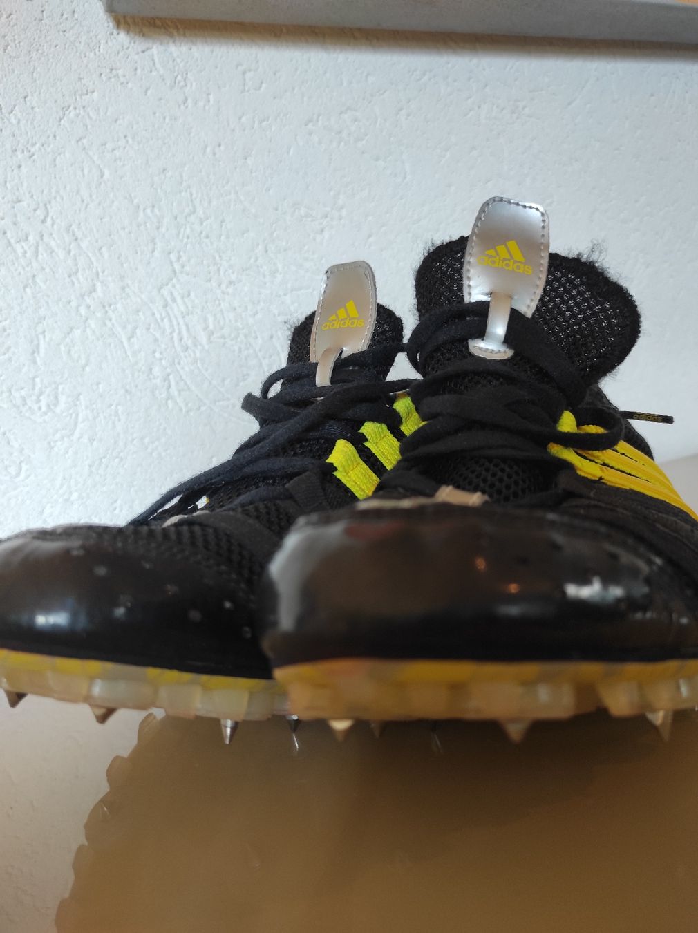 Adidas Scarpe da uomo: Adidas Nagel Schuhe Gr. 42 – Usato da Glattfelden venduto da SilverSnow