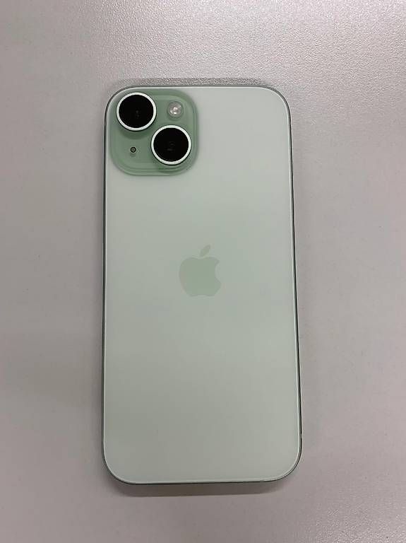Telefoni cellulari / Smartphones: Iphone 15 / 128gb – Usato da Wallisellen venduto da Jabbes10 1
