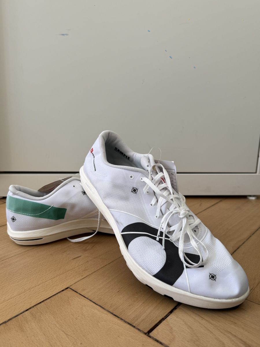 On Chaussures hommes: On Nagelschuh Gr. 43.0 – Neuf (Voir description) à Bern par Laufsport3000