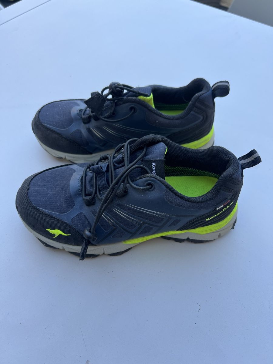 Schuhe für Jungen: Kangaroos Trekkingschuhe Gr. 31 – Gebraucht aus Heiligkreuz (Mels) von fodo
