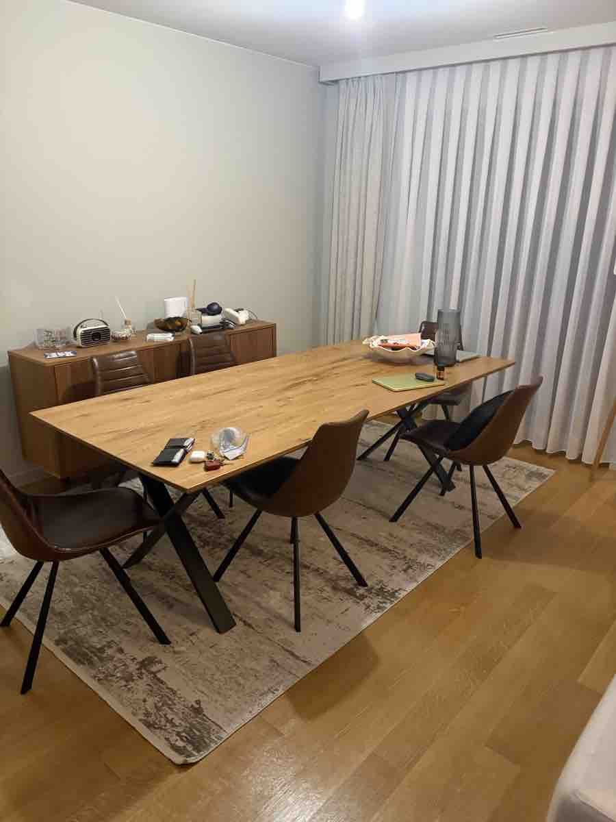 Pfister Tische: Pfister dining table and 4 chairs – Gebraucht aus Eysins von ilk_kt5y 4