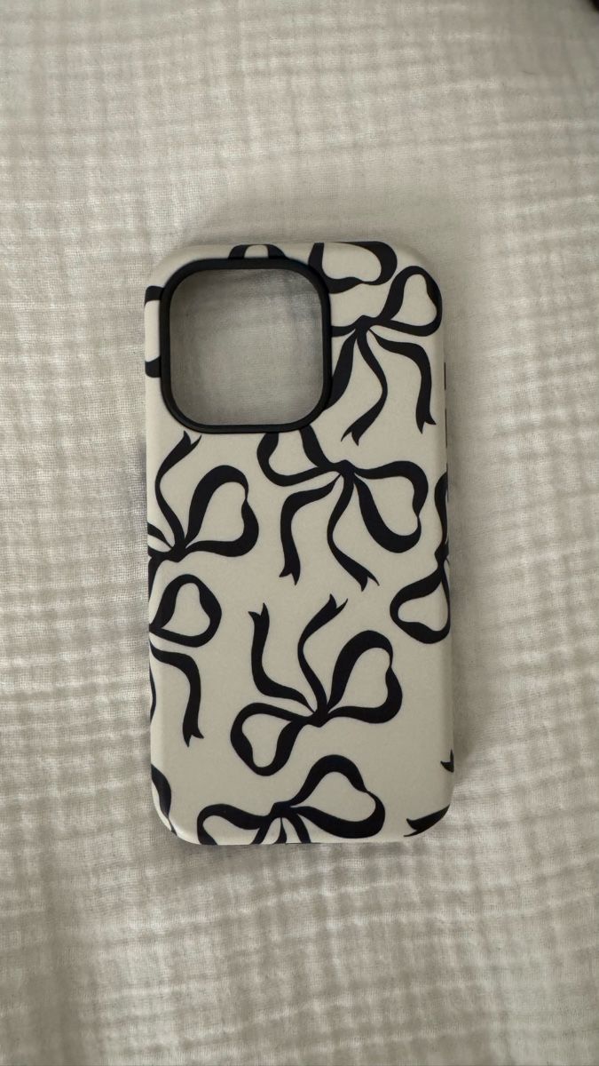 Cover & Protezioni schermo: Handyhülle Iphone 15 pro – Nuovo (secondo la descrizione) da Meilen venduto da chl_h2pk