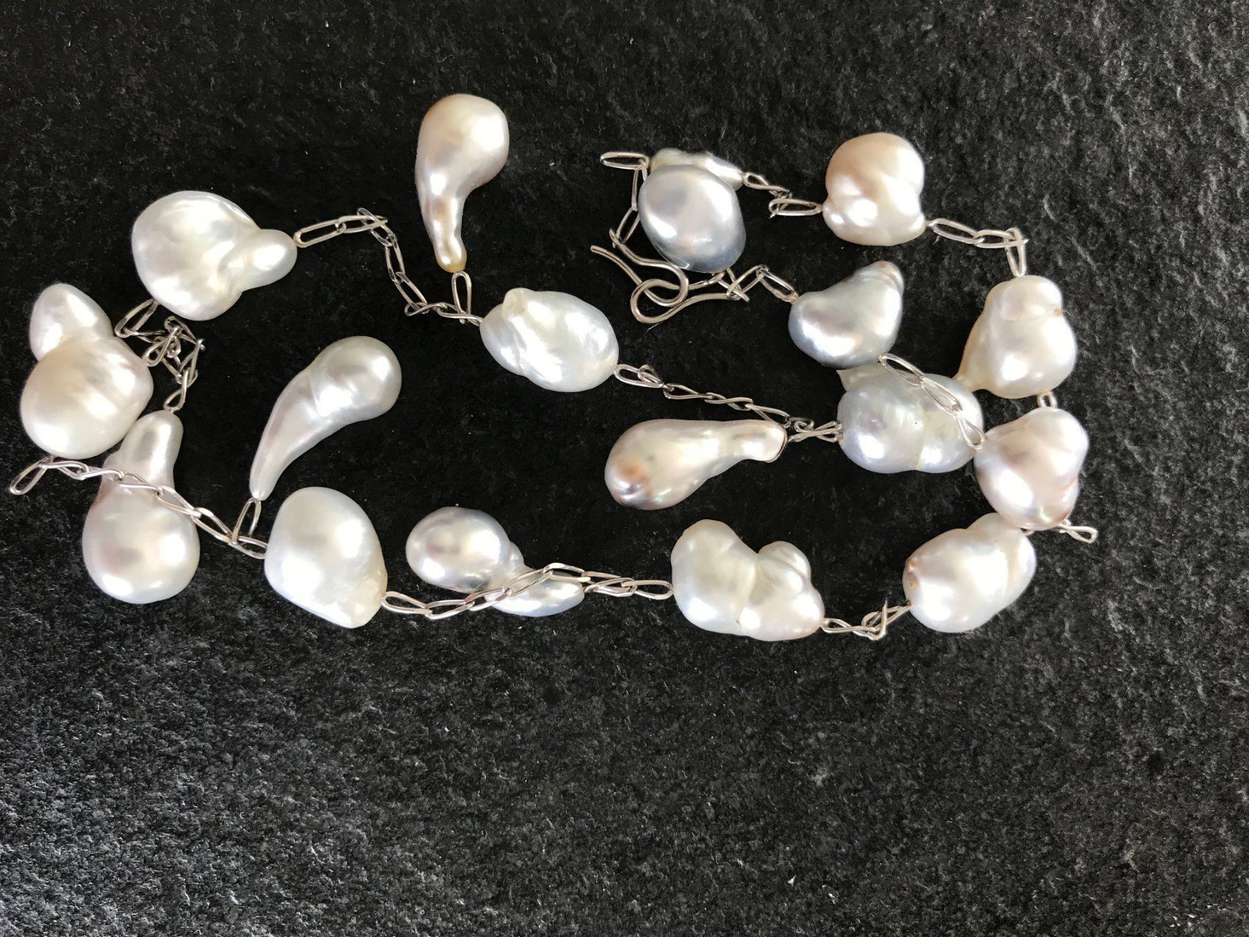 Perlen (unechte): Perlenkette 750er Weissgold Barockperlen – Neu (gemäss Beschreibung) aus Fehraltorf von Swisscollector