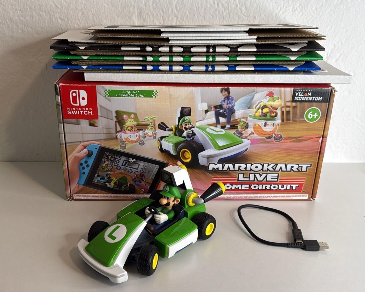 Nintendo Console: Luigi Set - Mario Kart Live Home Circuit - Nintendo Switch – Usato da Ehrendingen venduto da bubulence