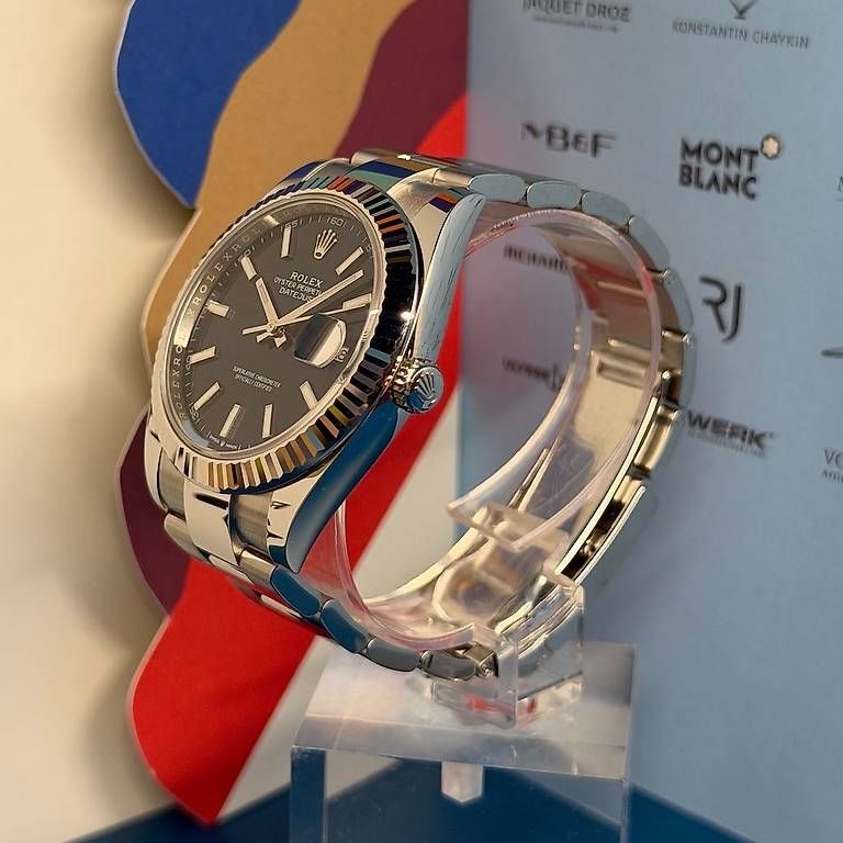 Montres: Rolex Datejust Blue 41mm 126334 – D'occasion à Genève par minty.watches 1