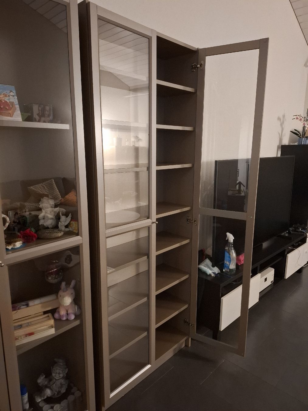 Ikea Vitrinen: Ikea Billy/Oxberg – Gebraucht aus Oberrüti von jas_89hd 1
