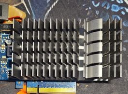ASUS GeForce® GT 730 2GB GDDR5 Low-Profile-Grafikkarte